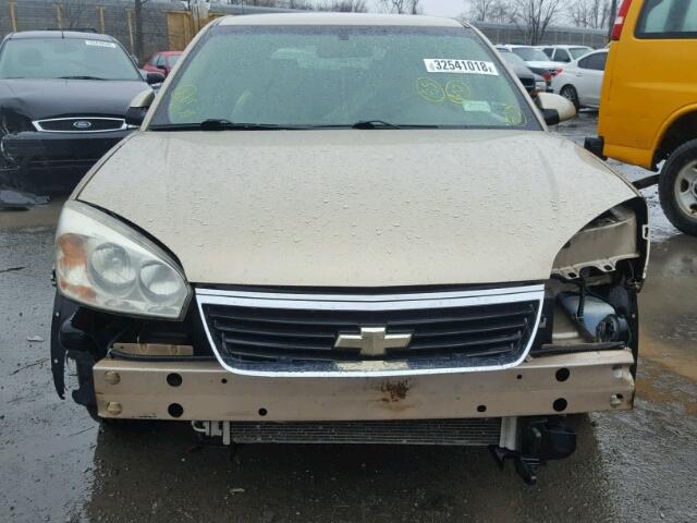 1G1ZT68NX7F264232 - 2007 CHEVROLET MALIBU MAX GOLD photo 9