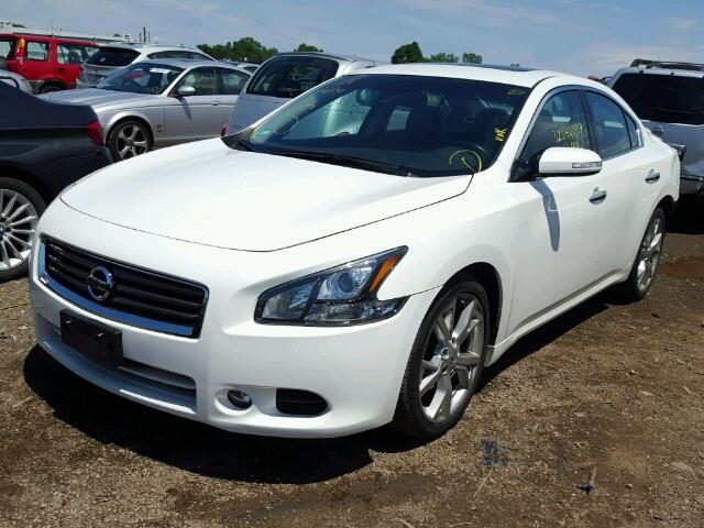 1N4AA5AP2CC857357 - 2012 NISSAN MAXIMA S WHITE photo 2