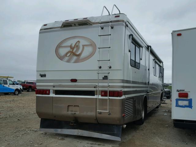 1RF120616R1010742 - 1994 ROADMASTER RAIL EXECUTIVE/ TWO TONE photo 4