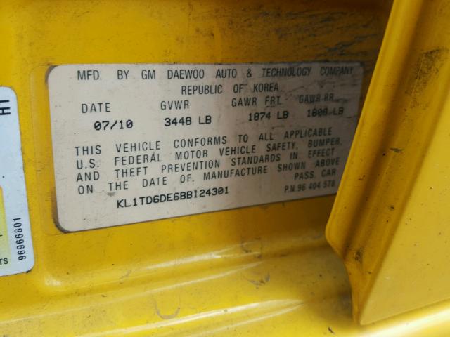 KL1TD6DE6BB124301 - 2011 CHEVROLET AVEO LS YELLOW photo 10