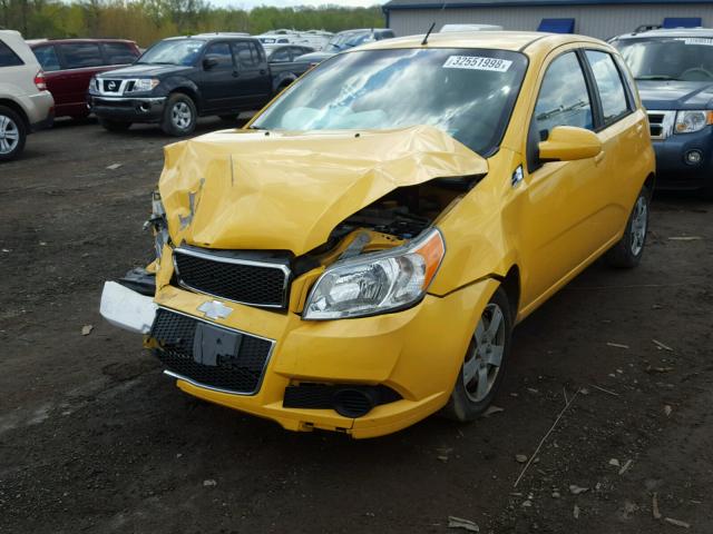 KL1TD6DE6BB124301 - 2011 CHEVROLET AVEO LS YELLOW photo 2