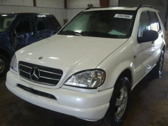4JGAB72E0XA078049 - 1999 MERCEDES-BENZ ML 430 白色 照片 2