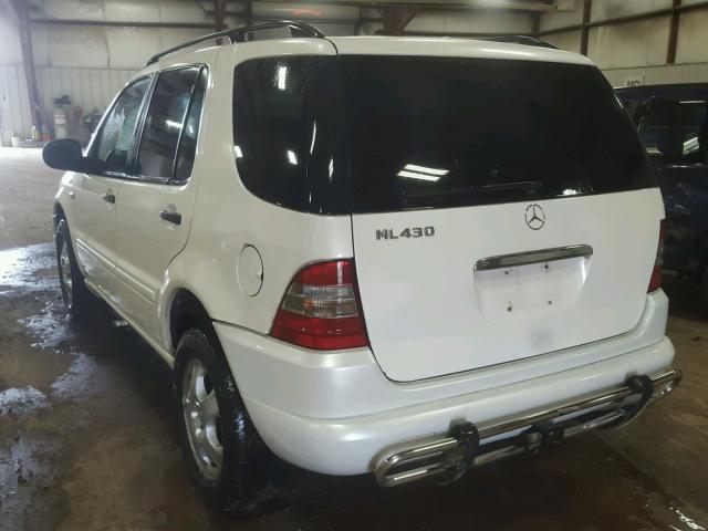 4JGAB72E0XA078049 - 1999 MERCEDES-BENZ ML 430 白色 照片 3