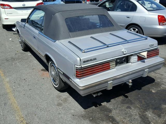 1C3BC55E8FG313125 - 1985 CHRYSLER LEBARON 银色 照片 3