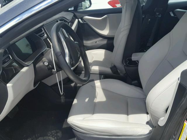 5YJSA1E21GF128183 - 2016 TESLA MODEL S GRAY photo 5