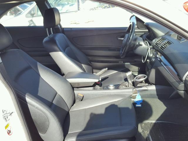 WBAUP73518VF06626 - 2008 BMW 128 I WHITE photo 5