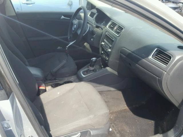 3VW2K7AJ4EM333340 - 2014 VOLKSWAGEN JETTA BASE 银色 照片 5