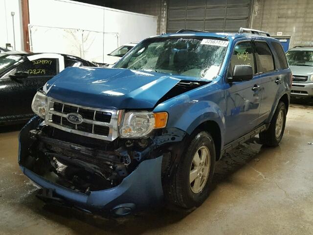 1FMCU0D76AKA14821 - 2010 FORD ESCAPE XLT BLUE photo 2