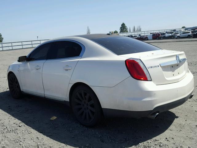 1LNHM94R39G607790 - 2009 LINCOLN MKS WHITE photo 3