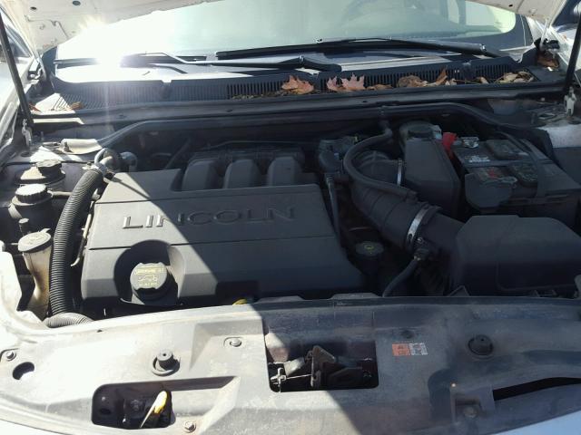 1LNHM94R39G607790 - 2009 LINCOLN MKS WHITE photo 7