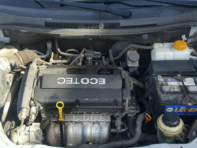 KL1TD6DE4BB171598 - 2011 CHEVROLET AVEO LS SILVER photo 7