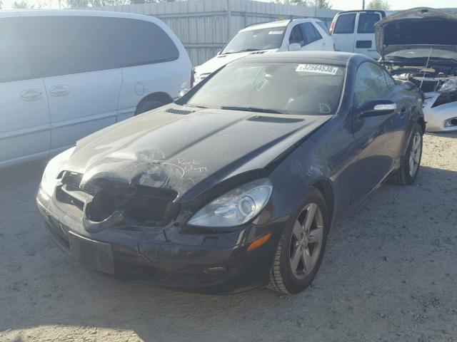 WDBWK54F86F102148 - 2006 MERCEDES-BENZ SLK 280 BLACK photo 2