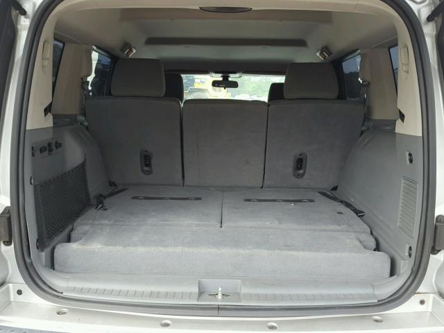 1J8HH48K57C518681 - 2007 JEEP COMMANDER SILVER photo 9