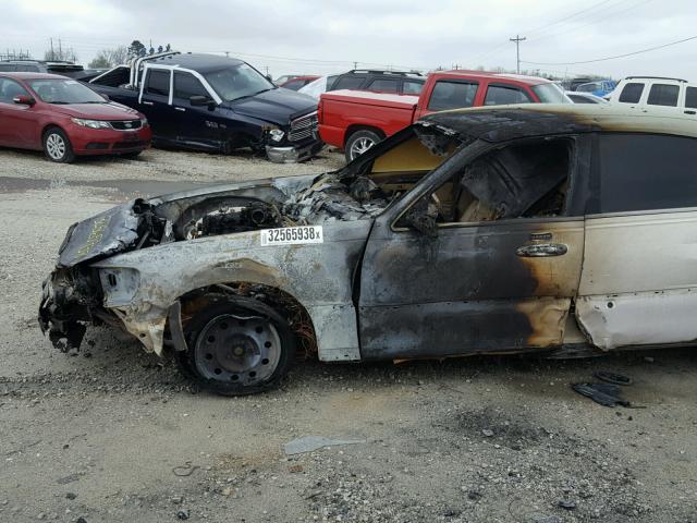 1LNHM82W0XY673157 - 1999 LINCOLN TOWN CAR S WHITE photo 9