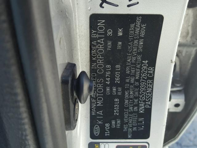 KNAFG529397262904 - 2009 KIA RONDO BASE SILVER photo 10