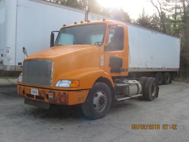 4V4M19RF71N308009 - 2001 VOLVO VN VNM UNKNOWN - NOT OK FOR INV. photo 1