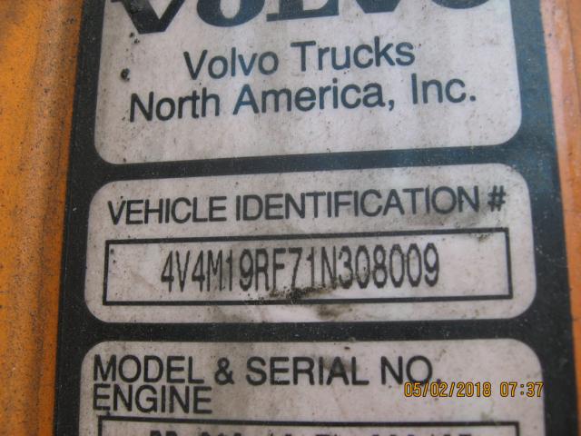 4V4M19RF71N308009 - 2001 VOLVO VN VNM UNKNOWN - NOT OK FOR INV. photo 10