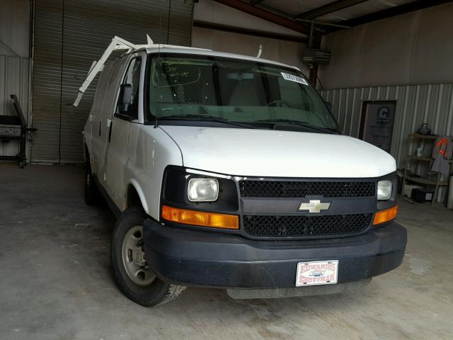 1GCWGFCAXD1121549 - 2013 CHEVROLET EXPRESS G2 WHITE photo 1