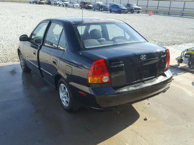 KMHCG45C45U614483 - 2005 HYUNDAI ACCENT GL BLACK photo 3