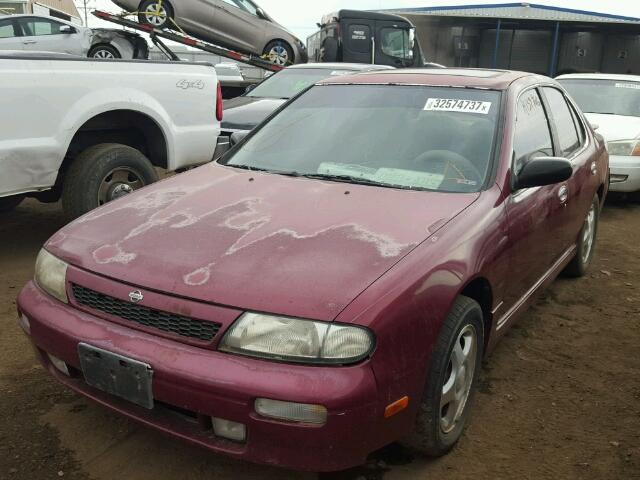 1N4BU31D8RC150004 - 1994 NISSAN ALTIMA XE MAROON photo 2