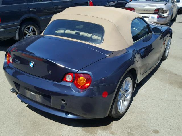 4USBT33413LR65298 - 2003 BMW Z4 2.5 BLUE photo 4