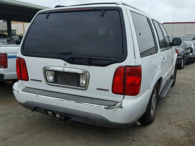 5LMPU28L6XLJ14941 - 1999 LINCOLN NAVIGATOR 白色 照片 4
