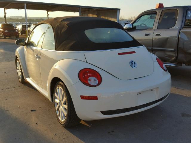 3VWPG31Y88M416691 - 2008 VOLKSWAGEN NEW BEETLE 奶油色 照片 3