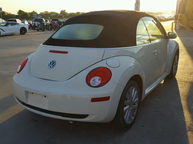 3VWPG31Y88M416691 - 2008 VOLKSWAGEN NEW BEETLE 奶油色 照片 4