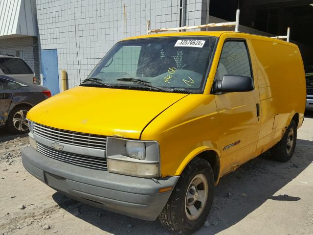 1GCDL19W0YB157498 - 2000 CHEVROLET ASTRO YELLOW photo 2