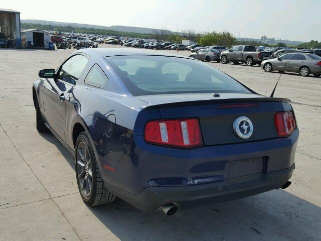 1ZVBP8AM2C5254124 - 2012 FORD MUSTANG BLUE photo 3