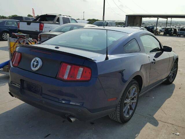 1ZVBP8AM2C5254124 - 2012 FORD MUSTANG BLUE photo 4