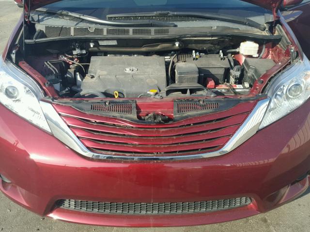 5TDKK3DC1GS725493 - 2016 TOYOTA SIENNA LE BURGUNDY photo 7