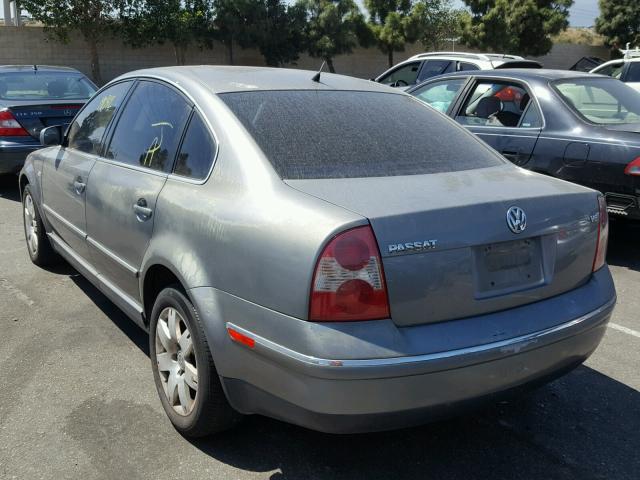 WVWRH63B21P267312 - 2001 VOLKSWAGEN PASSAT GLX 灰色 照片 3