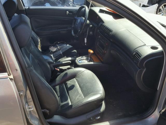 WVWRH63B21P267312 - 2001 VOLKSWAGEN PASSAT GLX 灰色 照片 5