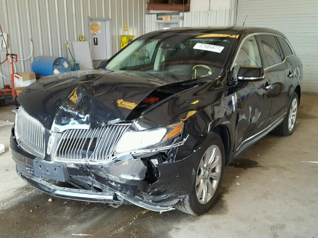 2LMHJ5FK7DBL50817 - 2013 LINCOLN MKT FWD BLACK photo 2