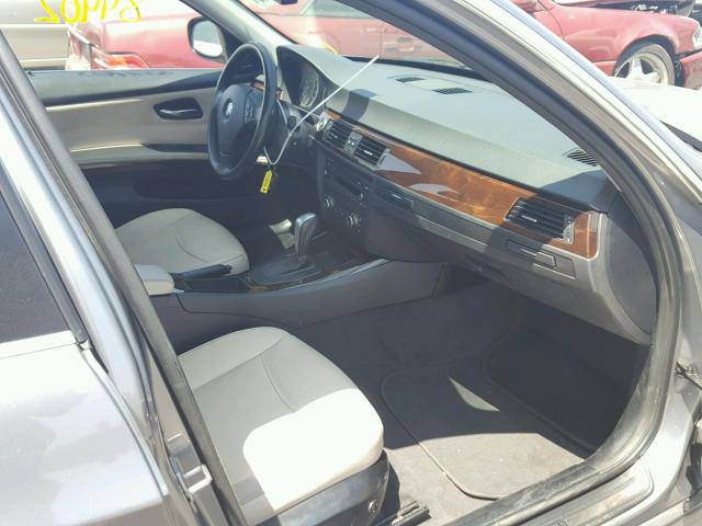 WBAPN7C56BF183658 - 2011 BMW 335 D GRAY photo 5