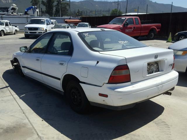 1HGCD563XSA127207 - 1995 HONDA ACCORD LX WHITE photo 3