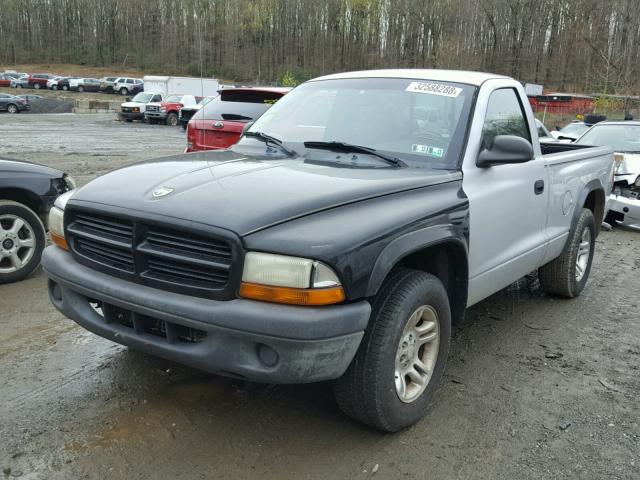 1B7FL16X32S589399 - 2002 DODGE DAKOTA BAS SILVER photo 2