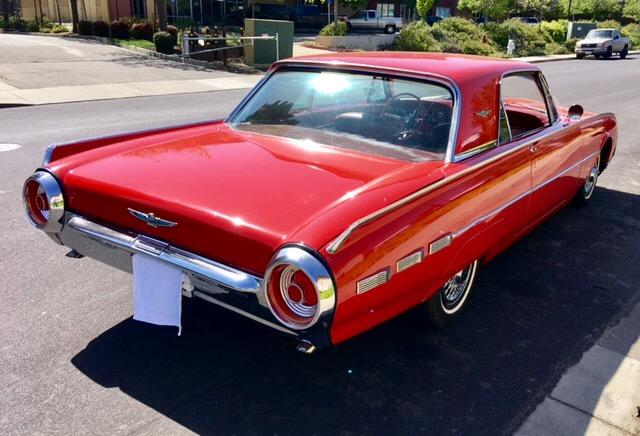 2Y83Z113296 - 1962 FORD T BIRD RED photo 3