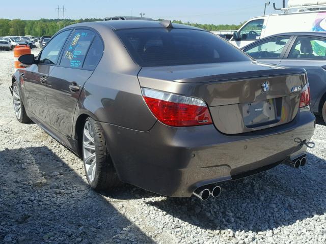 WBSNB93566B582588 - 2006 BMW M5 BROWN photo 3