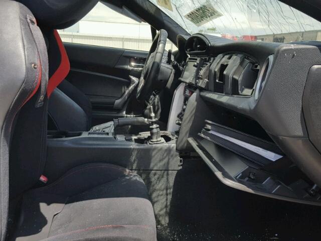 JF1ZNAA17D1729382 - 2013 TOYOTA SCION FR-S ნაცრისფერი ფოტო 5