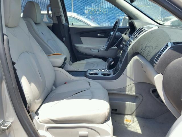 1GKLRMED9AJ242016 - 2010 GMC ACADIA SLT ვერცხლისფერი ფოტო 5