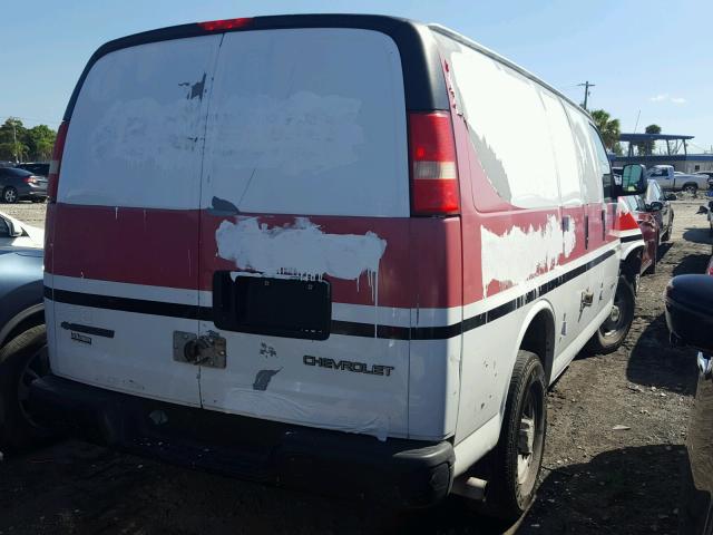 1GCGG25V761189954 - 2006 CHEVROLET EXPRESS G2 WHITE photo 4