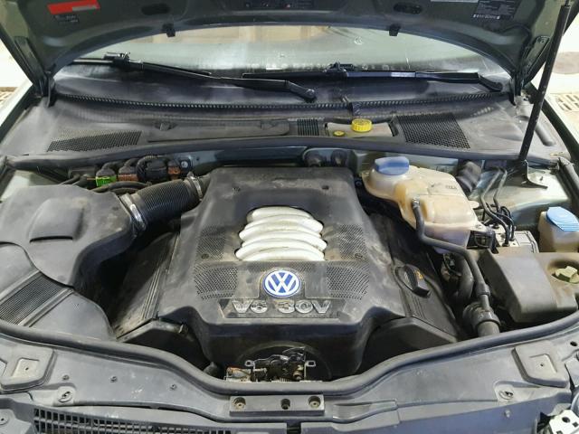 WVWTH63BX3P293973 - 2003 VOLKSWAGEN PASSAT GLX 绿色 照片 7