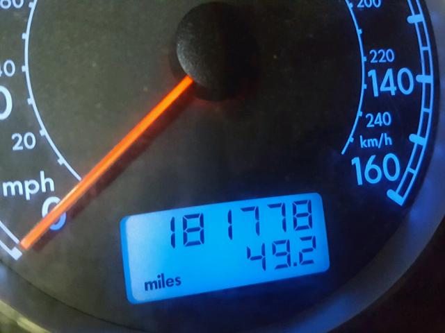 WVWTH63BX3P293973 - 2003 VOLKSWAGEN PASSAT GLX 绿色 照片 8