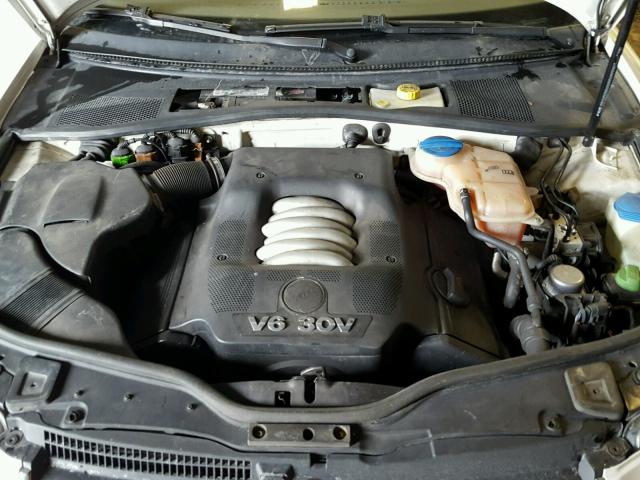 WVWRU63B35P009155 - 2005 VOLKSWAGEN PASSAT GLX 白色 照片 7