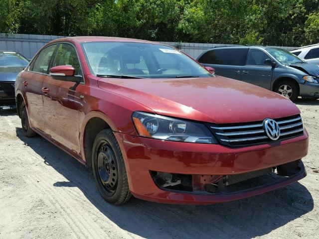 1VWAT7A31FC014300 - 2015 VOLKSWAGEN PASSAT S RED photo 1