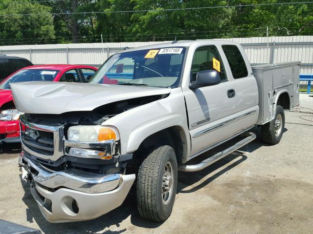 1GTHC29U05E168582 - 2005 GMC SIERRA C25 BEIGE photo 2