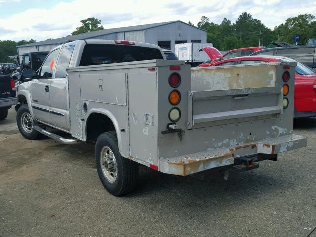 1GTHC29U05E168582 - 2005 GMC SIERRA C25 BEIGE photo 3