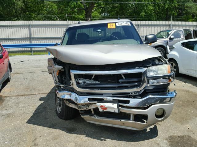 1GTHC29U05E168582 - 2005 GMC SIERRA C25 BEIGE photo 9